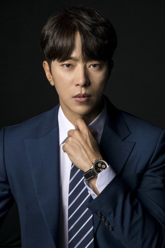 Yoon Hyun Min